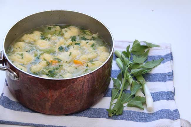 Kräuter für Suppen und Eintöpfe